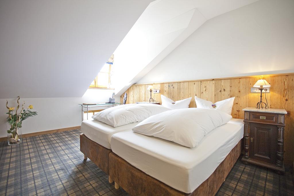 Die Post Landgasthof Aufkirchen Berg am Starnberger See Phòng bức ảnh